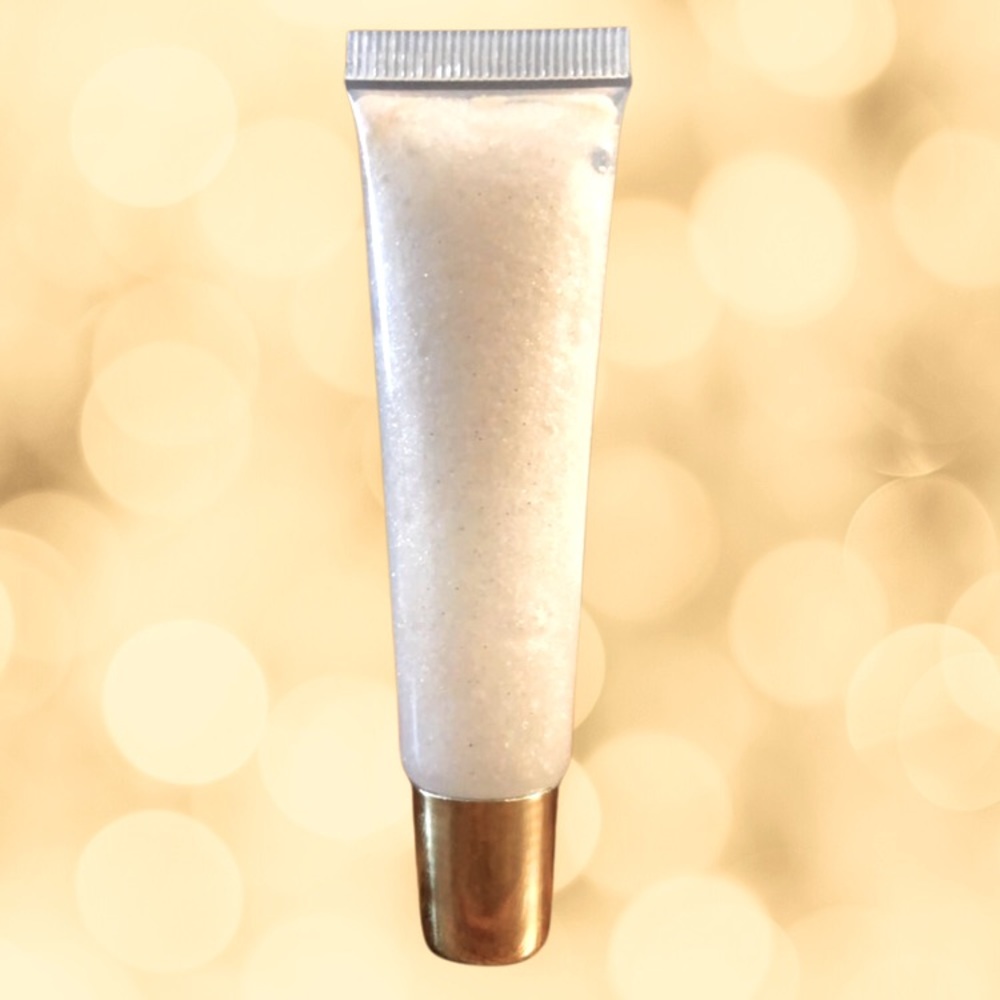 Babee beauty honey infused lipgloss in snow bunny